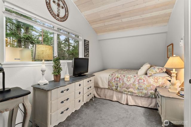 2800 E Phillips Lake Loop Road, Shelton, WA 98584