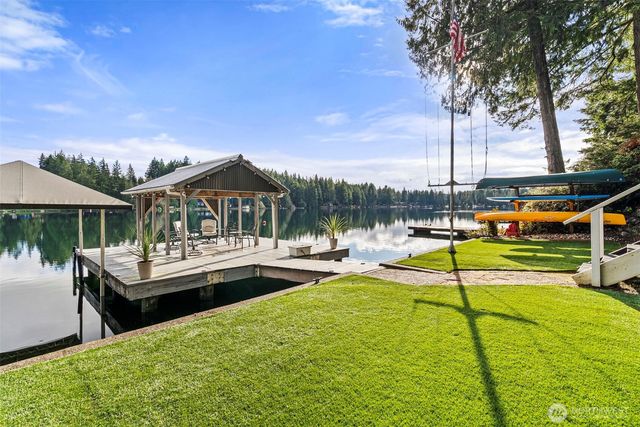 2800 E Phillips Lake Loop Road, Shelton, WA 98584
