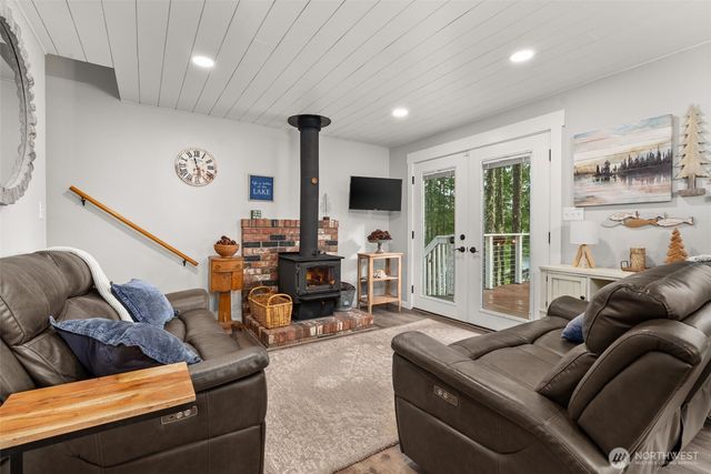 2800 E Phillips Lake Loop Road, Shelton, WA 98584