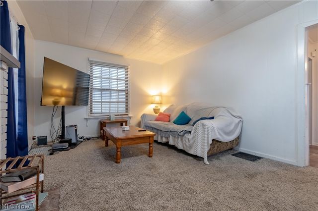 1912 Kirk Court NW, Canton, OH 44709