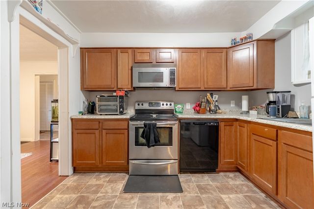 1912 Kirk Court NW, Canton, OH 44709