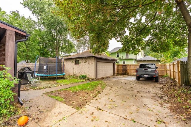 1912 Kirk Court NW, Canton, OH 44709
