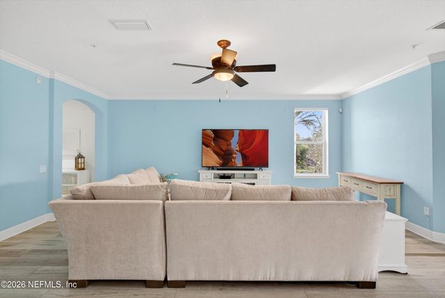 4480 DEERWOOD LAKE Parkway 432, Jacksonville, FL 32216