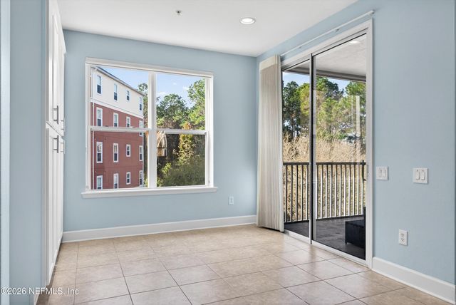 4480 DEERWOOD LAKE Parkway 432, Jacksonville, FL 32216