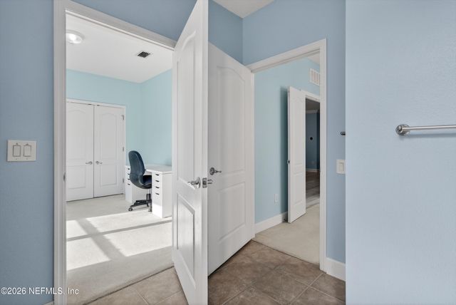 4480 DEERWOOD LAKE Parkway 432, Jacksonville, FL 32216