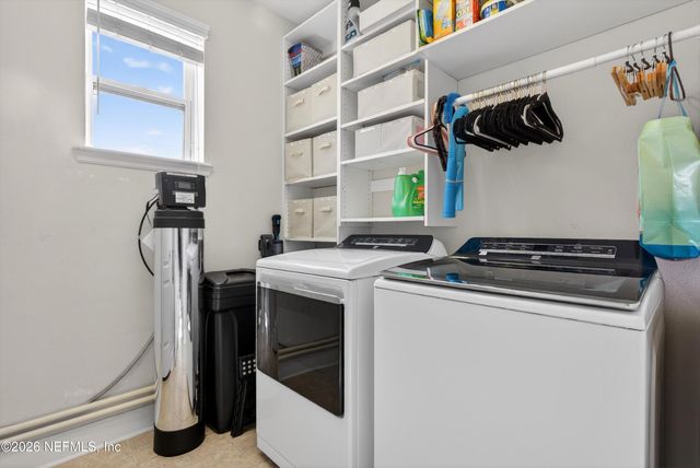 4480 DEERWOOD LAKE Parkway 432, Jacksonville, FL 32216