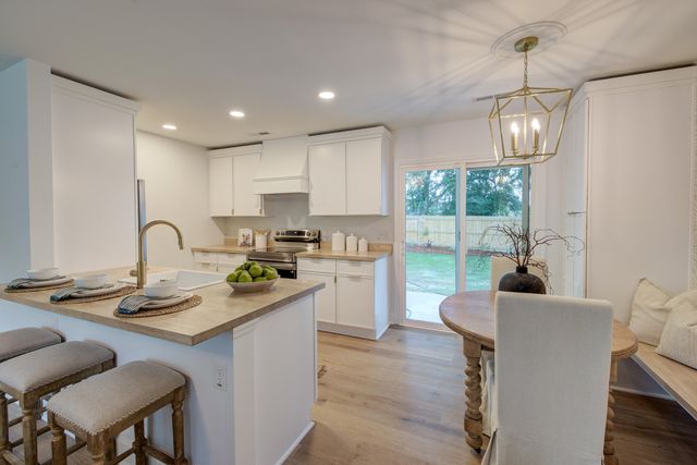2660 Orchid Avenue, North Charleston, SC 29405