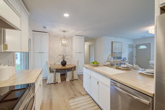 2660 Orchid Avenue, North Charleston, SC 29405