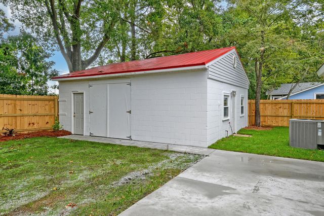 2660 Orchid Avenue, North Charleston, SC 29405