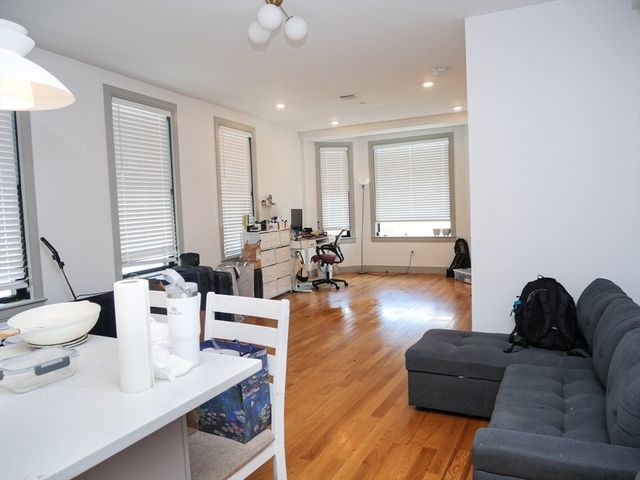 15 Maywood 3, Boston, MA 02119