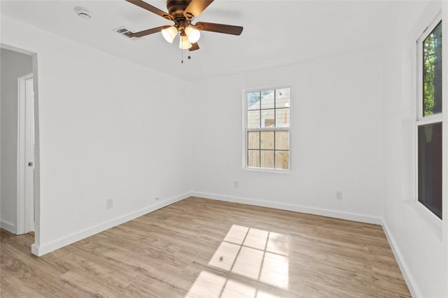 807 Aron Street, Baytown, TX 77520