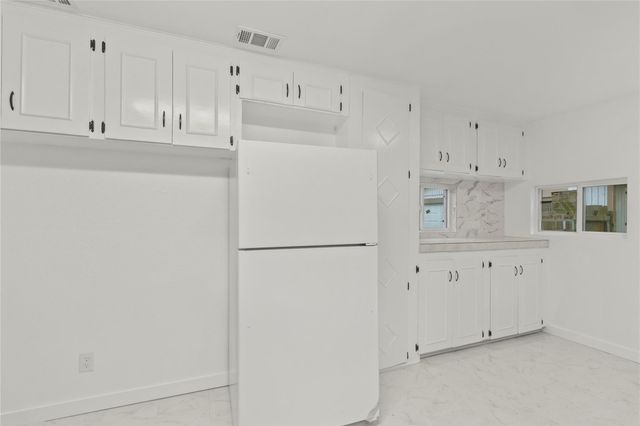 807 Aron Street, Baytown, TX 77520