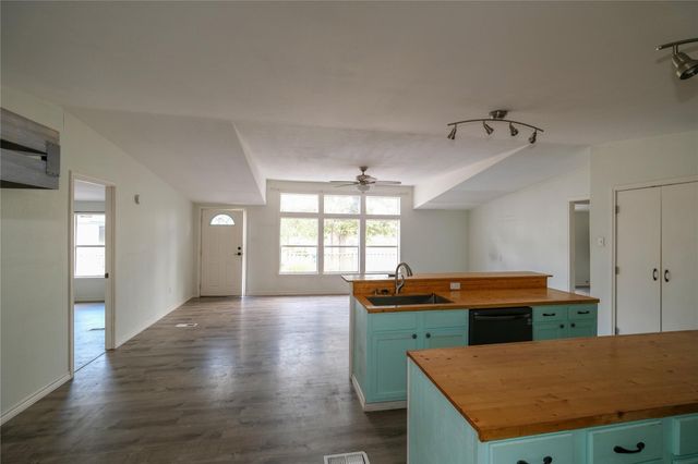 170 W Creek, Trinity, TX 75862