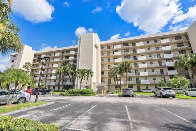 2430 Deer Creek Country Club Boulevard 307, Deerfield Beach, FL 33442