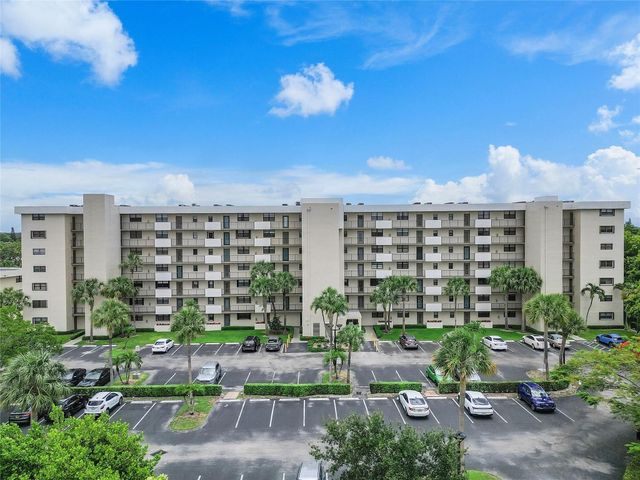 2430 Deer Creek Country Club Boulevard 307, Deerfield Beach, FL 33442