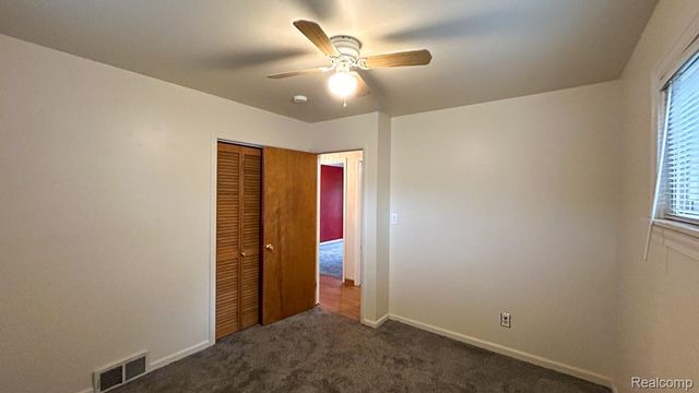 21810 Stratford Street W, Oak Park, MI 48237