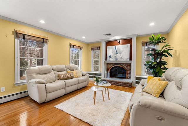 25 Liberty Ave, Lexington, MA 02420