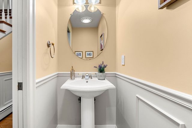 25 Liberty Ave, Lexington, MA 02420