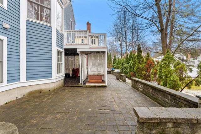 25 Liberty Ave, Lexington, MA 02420