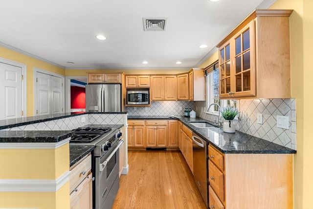 25 Liberty Ave, Lexington, MA 02420