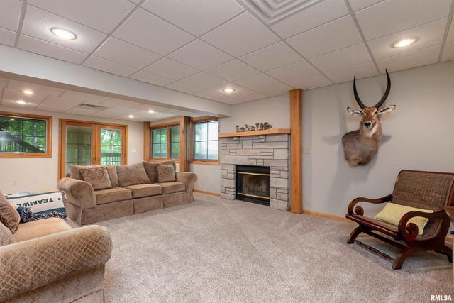 1165 Lake Shore Drive North Drive, Goreville, IL 62995