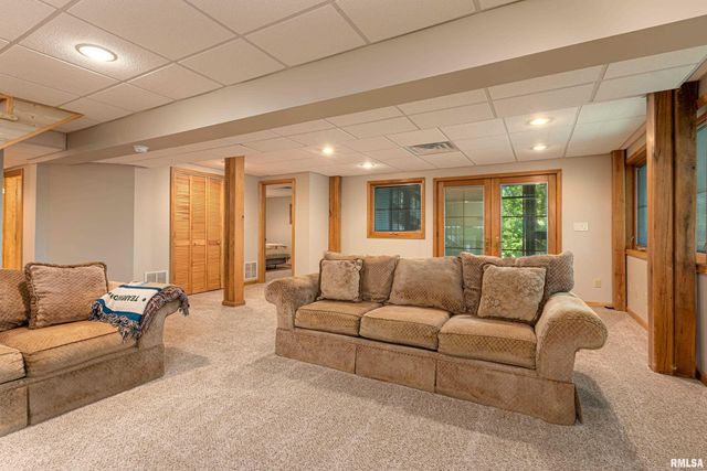 1165 Lake Shore Drive North Drive, Goreville, IL 62995