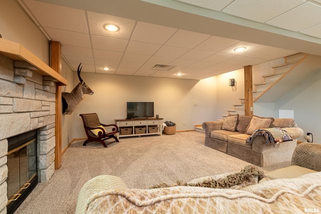 1165 Lake Shore Drive North Drive, Goreville, IL 62995