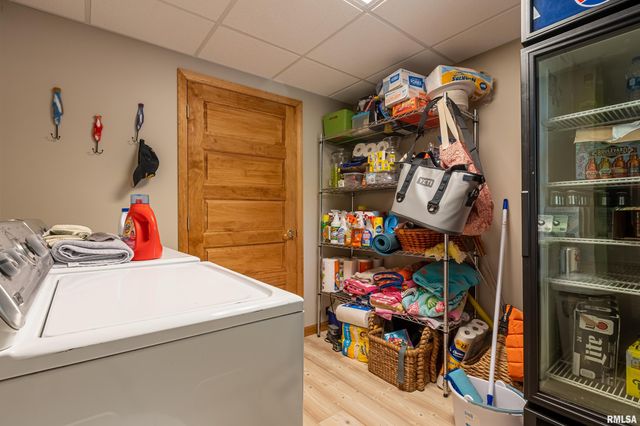 1165 Lake Shore Drive North Drive, Goreville, IL 62995