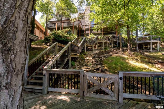 1165 Lake Shore Drive North Drive, Goreville, IL 62995