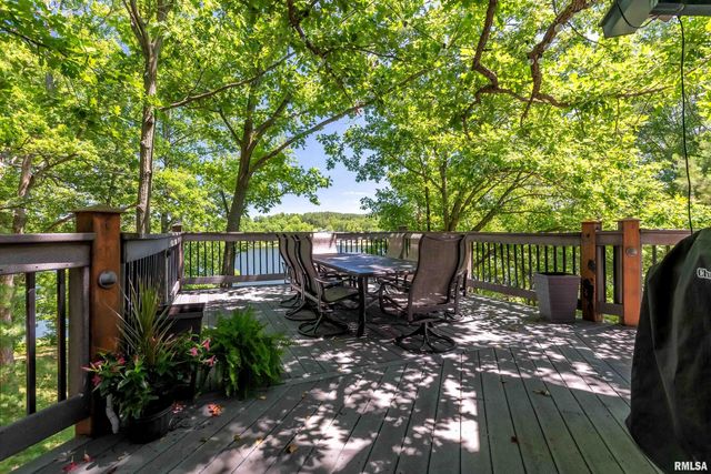 1165 Lake Shore Drive North Drive, Goreville, IL 62995