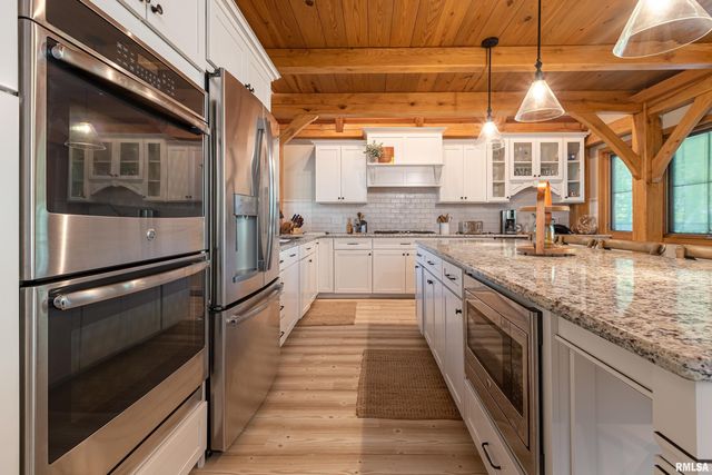 1165 Lake Shore Drive North Drive, Goreville, IL 62995