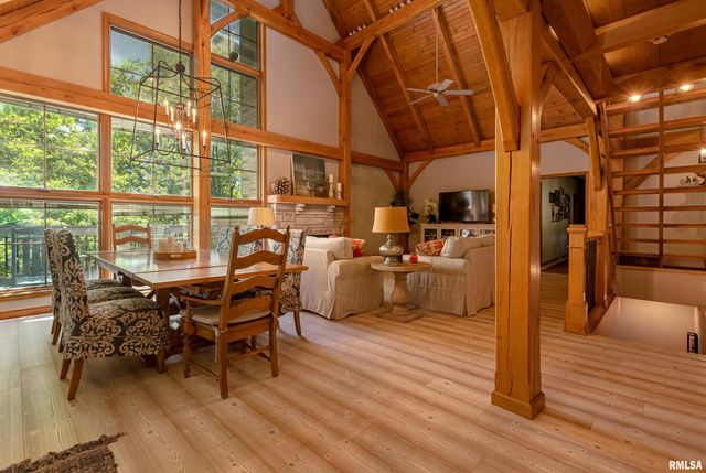 1165 Lake Shore Drive North Drive, Goreville, IL 62995