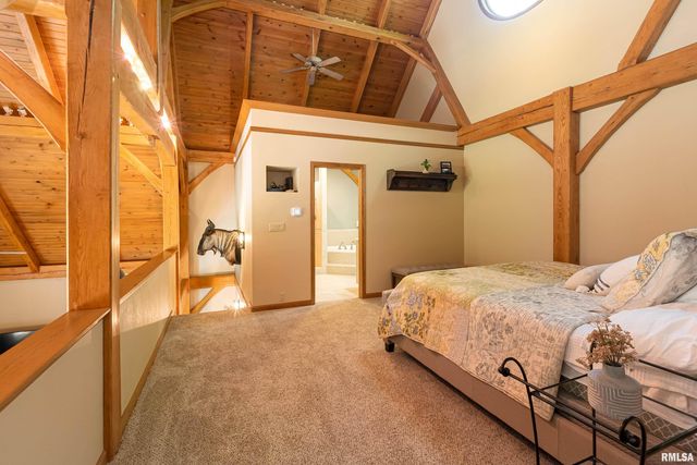 1165 Lake Shore Drive North Drive, Goreville, IL 62995