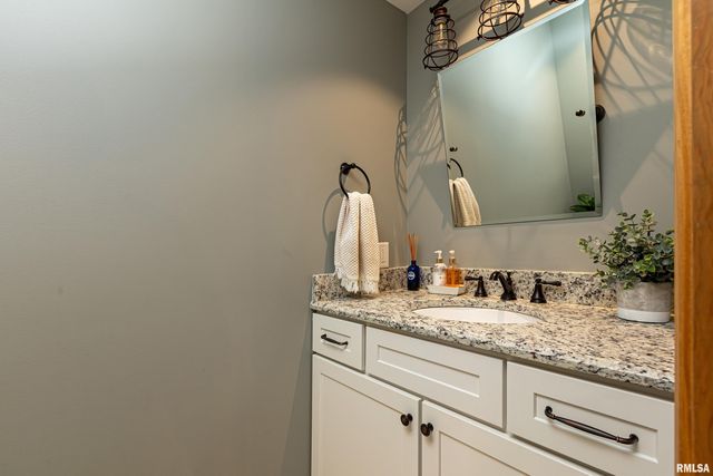 1165 Lake Shore Drive North Drive, Goreville, IL 62995