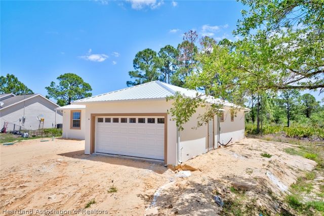 788 Seneca Drive NW, Lake Placid, FL 33852