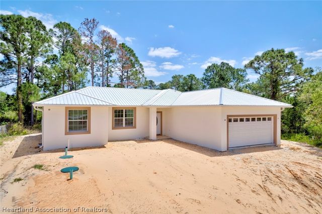 788 Seneca Drive NW, Lake Placid, FL 33852