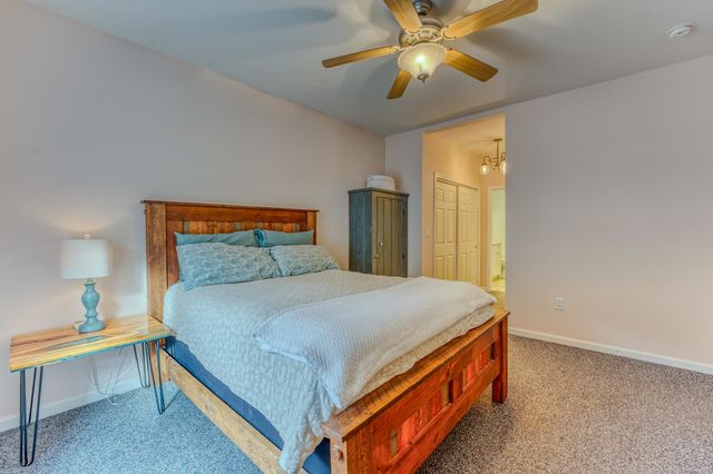 9 Blueberry Hill Rd Unit 8, Plymouth, NH 03264