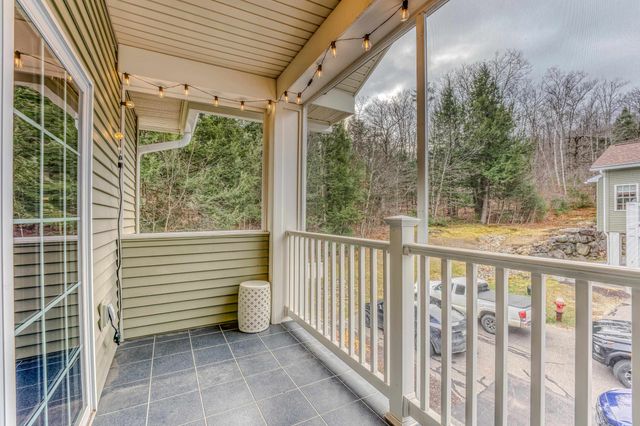 9 Blueberry Hill Rd Unit 8, Plymouth, NH 03264