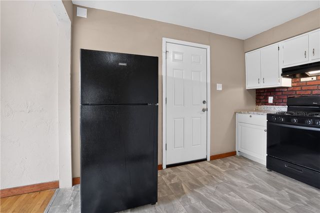 1104 Porter St, Mckeesport, PA 15132