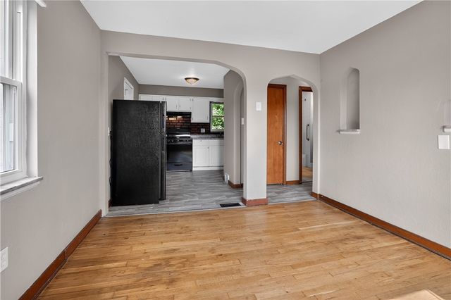 1104 Porter St, Mckeesport, PA 15132