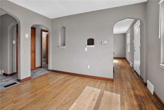 1104 Porter St, Mckeesport, PA 15132