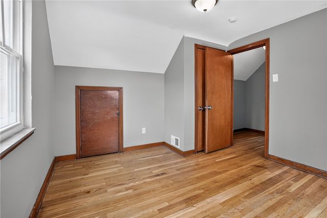 1104 Porter St, Mckeesport, PA 15132