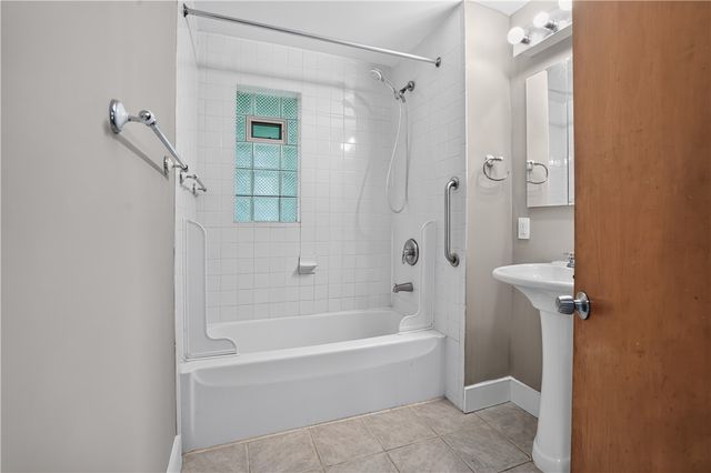 1104 Porter St, Mckeesport, PA 15132