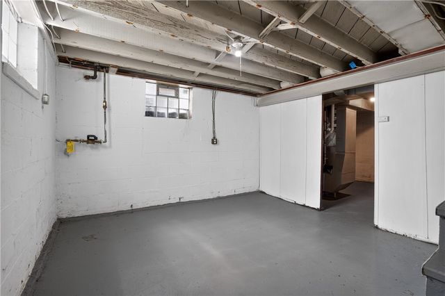 1104 Porter St, Mckeesport, PA 15132