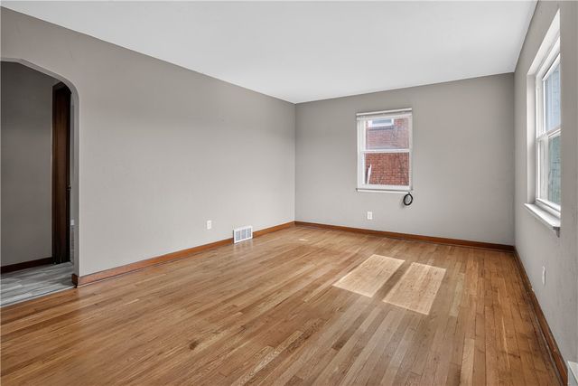 1104 Porter St, Mckeesport, PA 15132