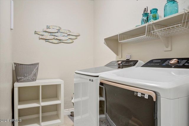 5721 W MARIPOSA GRANDE Lane, Glendale, AZ 85310