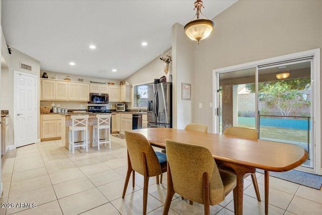 5721 W MARIPOSA GRANDE Lane, Glendale, AZ 85310