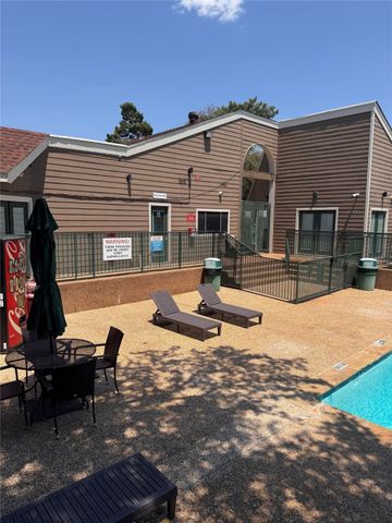 2305 Basil Drive D108, Arlington, TX 76006