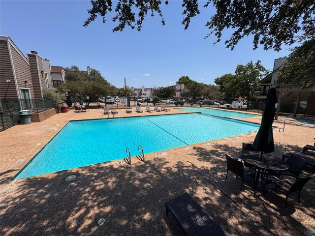 2305 Basil Drive D108, Arlington, TX 76006
