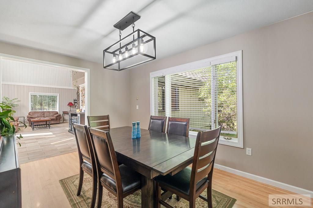 Image 11 of property listing at 493 N 4154 E, Rigby, ID 83442